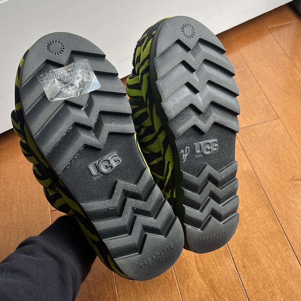 Ugg Platform Zebra Puffer Slides - image 5